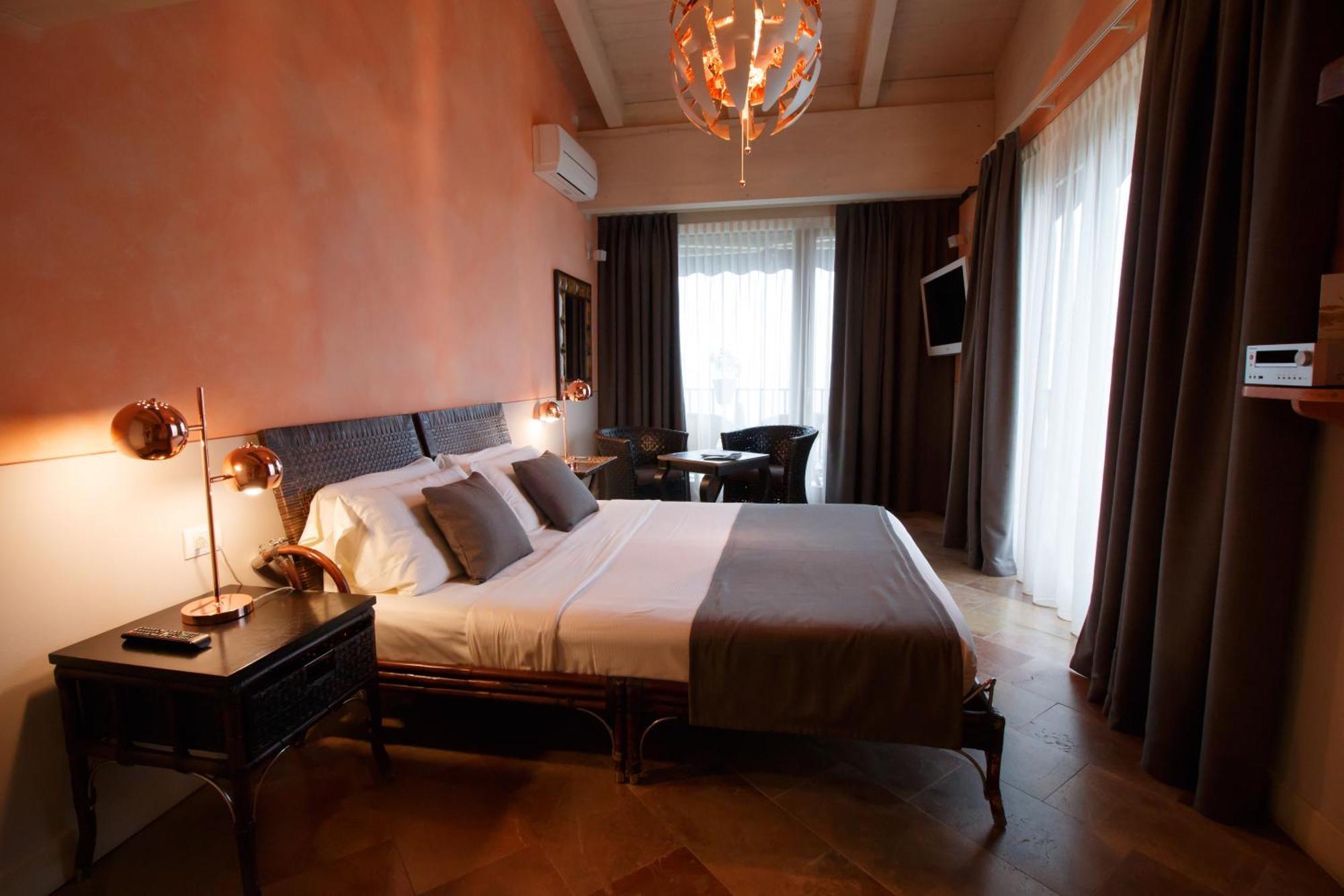 Olivi Hotel & Natural Spa Sirmione Bagian luar foto