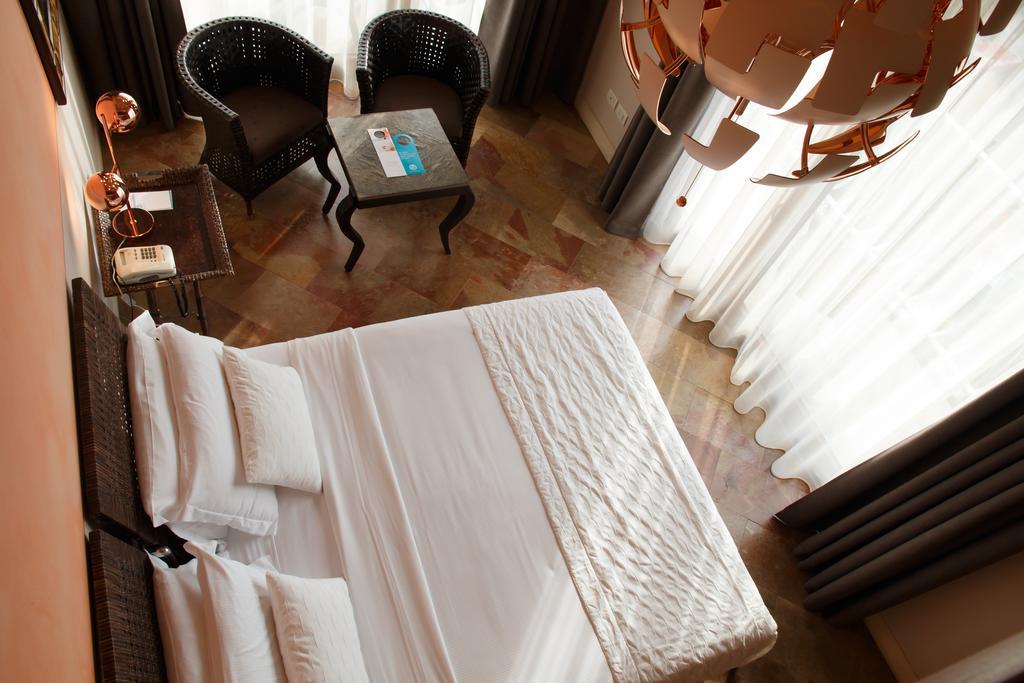 Olivi Hotel & Natural Spa Sirmione Bagian luar foto